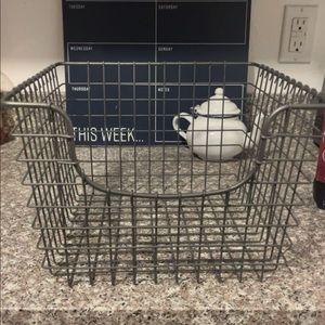 Scoop Wire Storage Basket